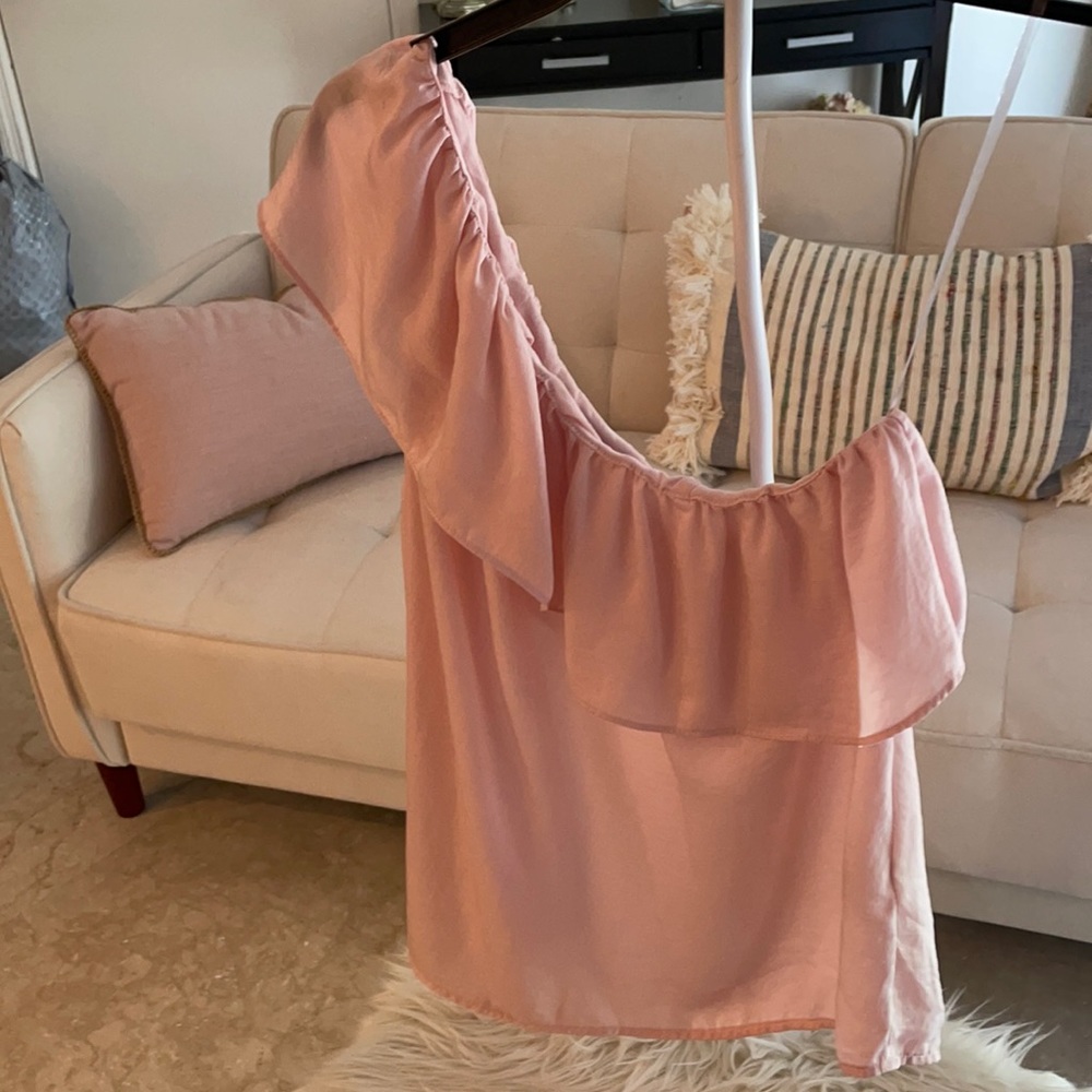 Ruffle one shoulder satiny-sheen top